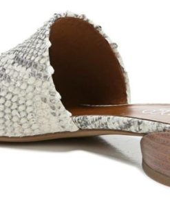 Thewardroberefresh.shop9684d8961e 9