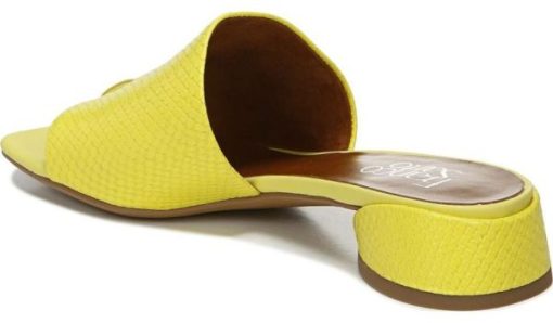 Thewardroberefresh.shopa7e0620dfe 9