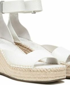 Thewardroberefresh.shopd6240f1c26 2