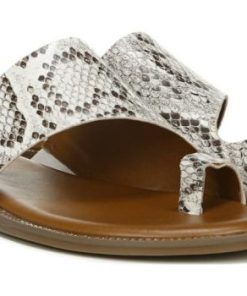 Thewardroberefresh.shopdb5e090da8 2