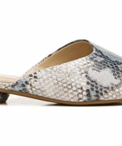 Thewardroberefresh.shopf0988f2427 3
